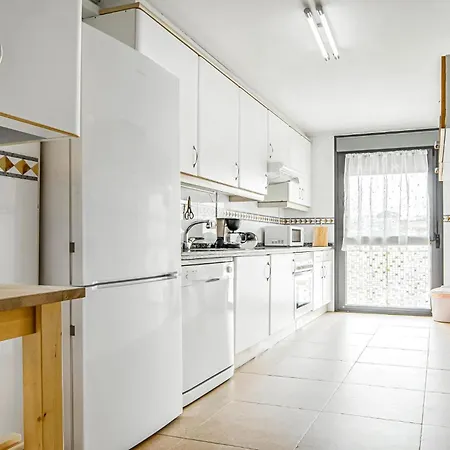 Lovely In Aviles With Kitchen