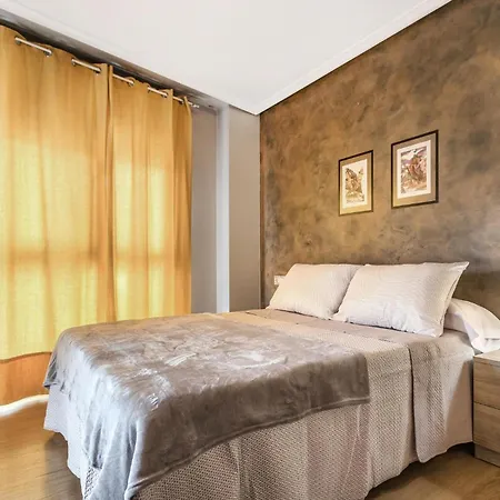 Lovely In Aviles With Kitchen Daire *